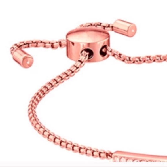 SoldoutCuratedLuxury - Picture 7 of 8